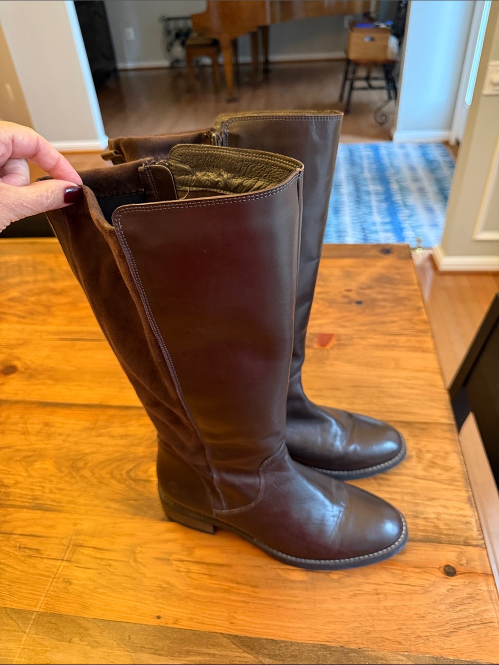 Classic Women's Brown Leather Riding Boots - extra wide calf!!! Size 41 / 10